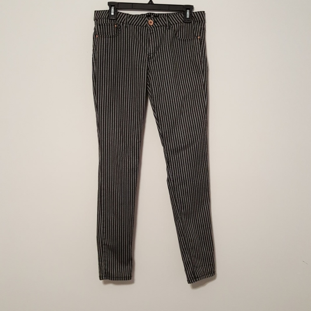 H & M Black and White Striped Pants